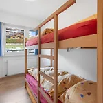 Les Platanes F1 - 6 Pers - Centre *